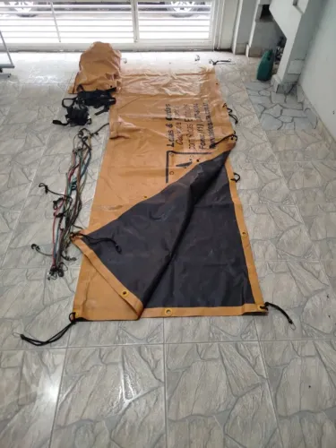 Vendo Lona de Caminhão Para Utilitário
