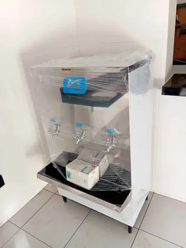 Bebedouro A4 100 Litros - Novo