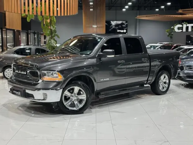 Ram Classic Laramie 5.7 V8 16V Gasolina 4X4 Aut. 2023