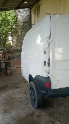 Reboque bauzinho fundo de uma Kangoo