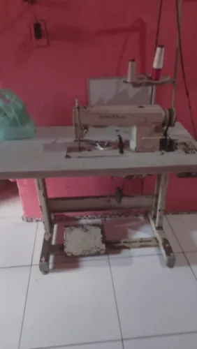 Máquina de costura