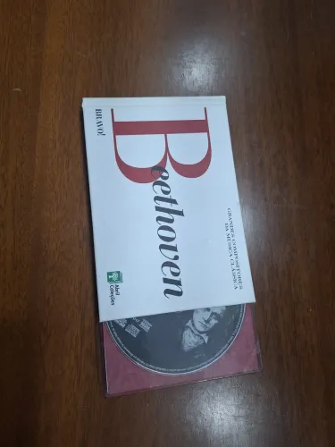 CD Beethoven anos 90 impecável com álbum e descrição com fotos 