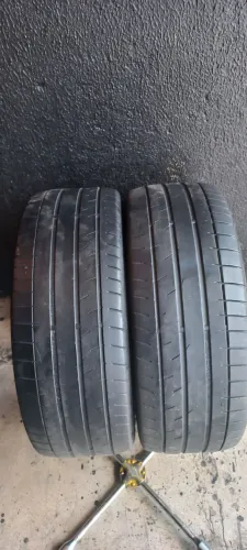 Pneu 215/55/17 Continental (2 unidades)