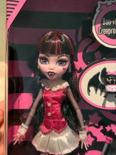 MONSTER HIGH CREEPRODUCTION DRACULAURA 2024
