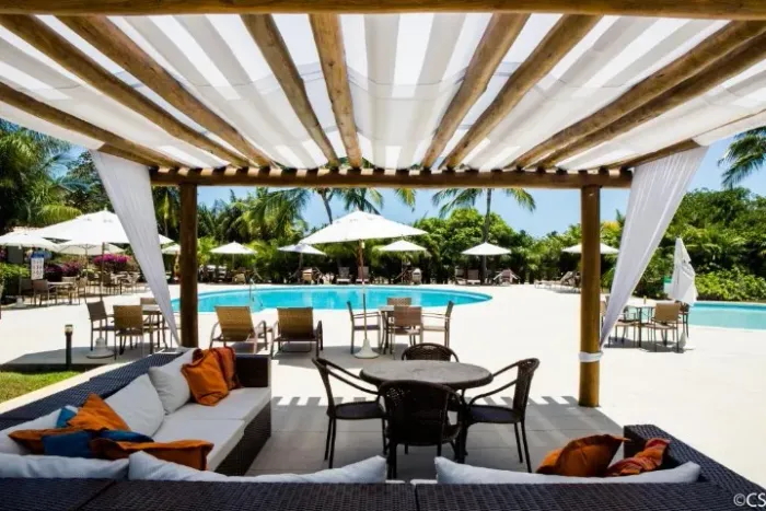 04 Suites na Praia de Imbassai