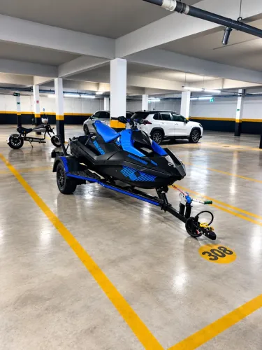 Sea Doo Spark trixx 2022 Preto c/ azul 3up extremamente conservado