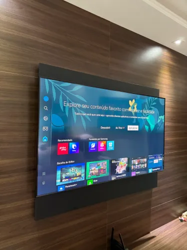 Smart TV 65" Samsung 4K UHD Crystal UHD UN65U8600FGXZD Tizen Bixby 3 HDMI