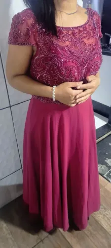 vendido de madrinha na cor marsala