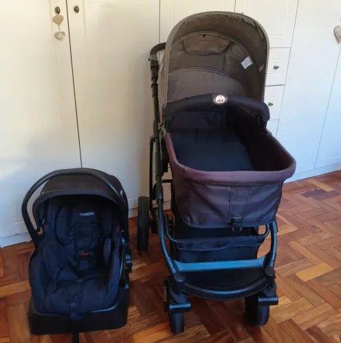 Carrinho Kiddo Cosmos com bebê conforto, base e colchonete