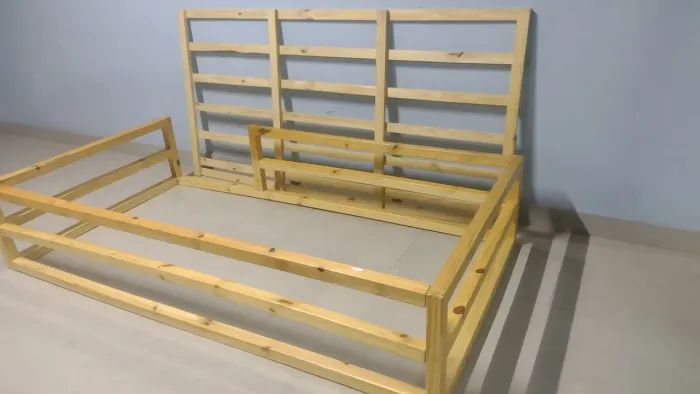 Cama de solteiro montessoriana