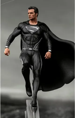 Estátua Superman Black Suít Zack Snyder Justice League 1/10 Iron Studios