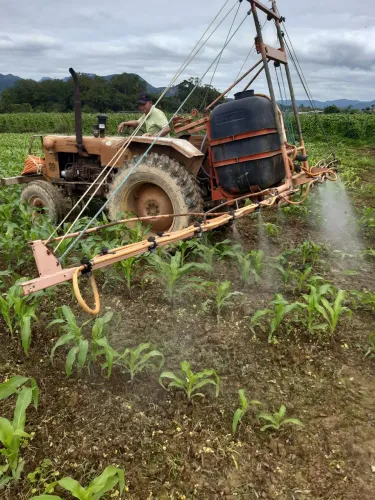 Vende puverizador jactor 600 litros 