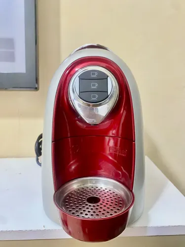 Cafeteira Cápsula Espresso Modo Vermelha Automática - TRES 3 Corações