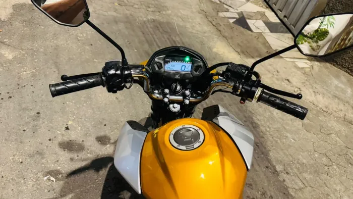 Titan 160