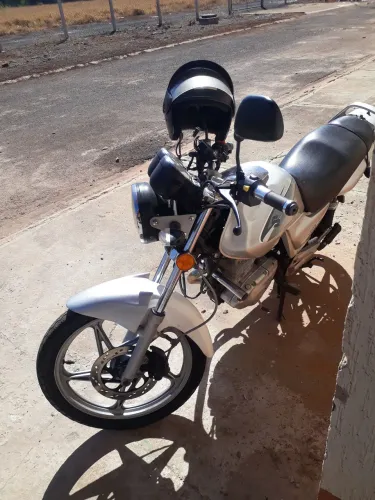 Vendo ou troco por carro do meu gosto