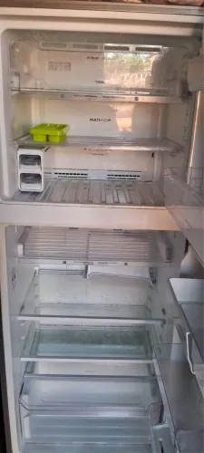 Geladeira Frost free gelando