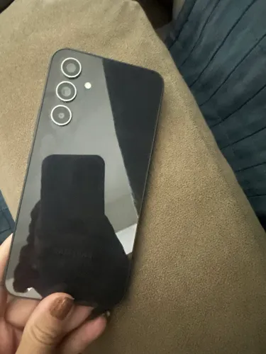 A54 5g 256gb 8 ram ( celular sem nenhum detalhe)