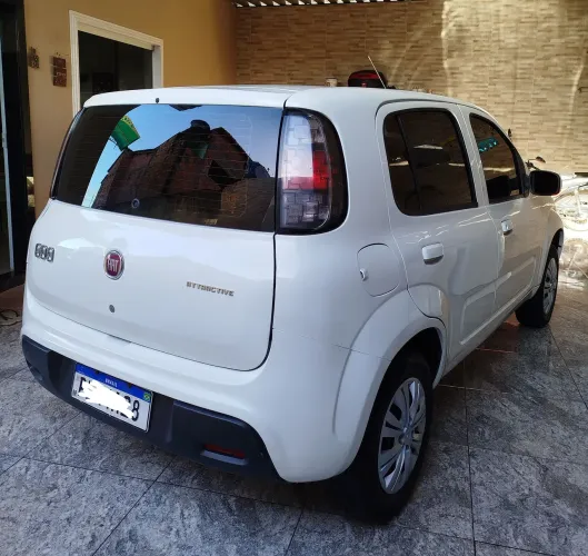 Fiat Uno Attractive 1.0 EVO Fire Flex 8V 5P 2019