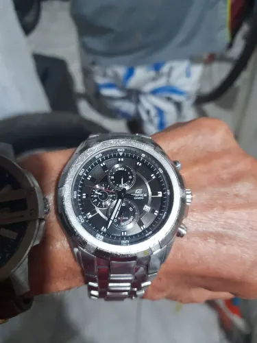 Vendo um relógio casio cronógrafo funcionando perfeitamente