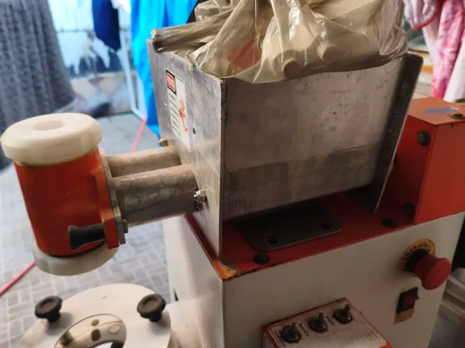 Máquina de fabricar salgados e doces ( fábrica de salgados)