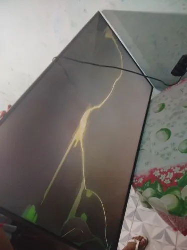 Vendo Tvs LG uma De 43 polegadas é uma De 50 Polegadas 