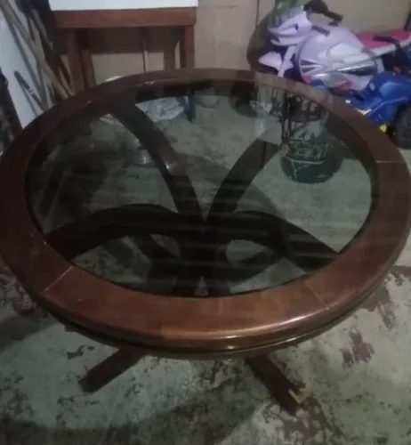 Mesa de madeira 1.10 x 78 - (Usado).
