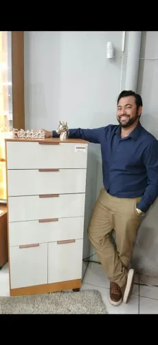 Comoda c/4 Gavetas e 2 portas