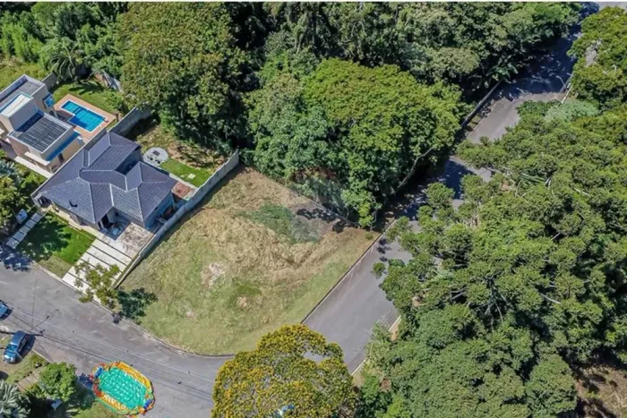 Terreno para venda em Portal Do Santa Paula de 511.00m²
