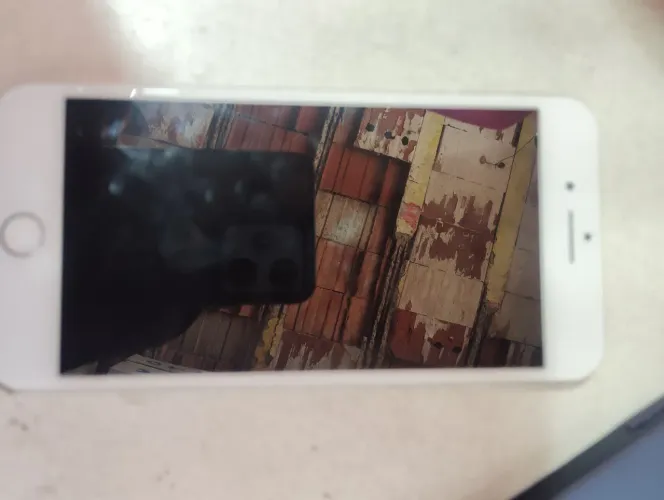 Vendo ou troco iPhone 8 plus