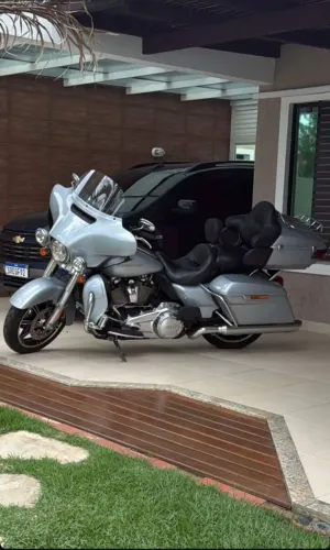 HARLEY DAVIDSON ULTRA LIMITED (2020 / 17 MIL KM )