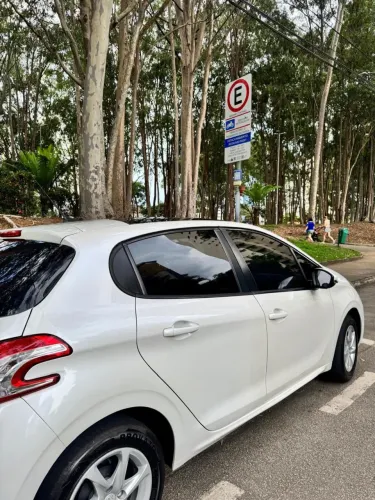 Peugeot 208 Allure 1.5 Flex 8V 5P 2015