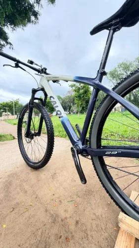Bicicleta Caloi elite carbon race team