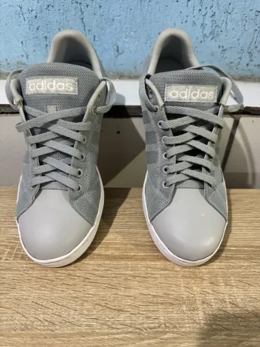 Tênis Adidas neo vs advantage clean