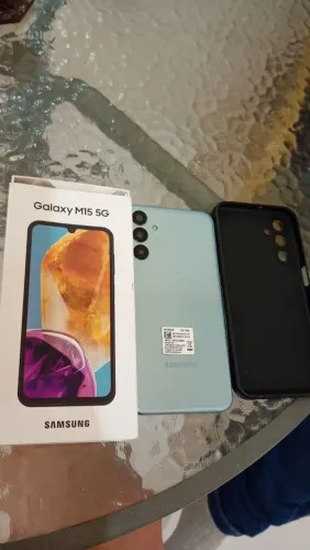 Celular semi novo