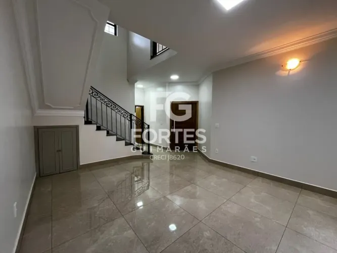 Casa Sobrado de 3 Quartos sendo, 1 Suíte, com 265m² no Bairro Nova Ribeirânia / Zona Leste