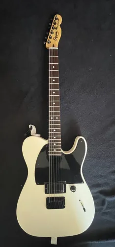 Squier by Fender Jim Root