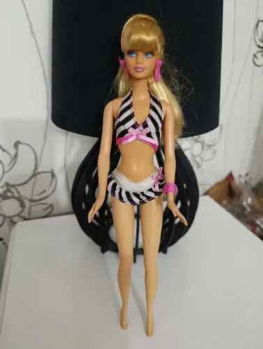 Barbie edição especial aniversário 50 anos