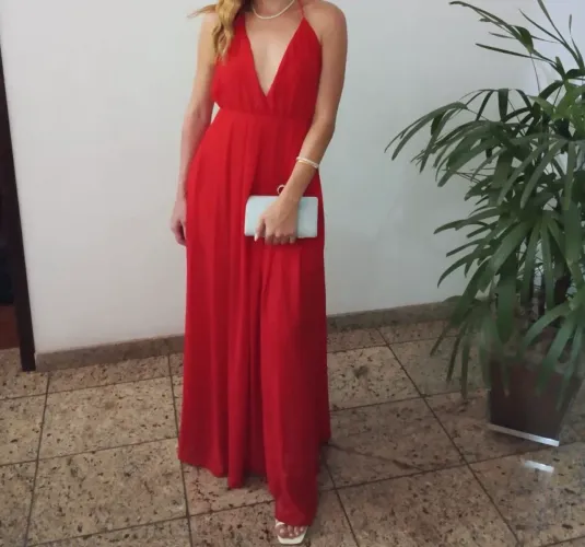 Vestido Longo Shein em Crepe - Costas Nuas e Amarração no Pescoço