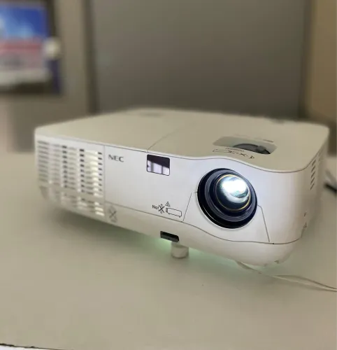 Projetor NEC np115 - Garantia 6 Meses - Loja Física