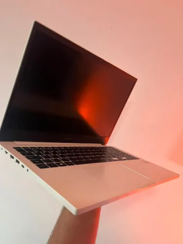Notebook Sansung E30 i3 1TB