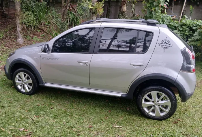 Renault Sandero Stepway Hi-flex 1.6 16V 5P 2012