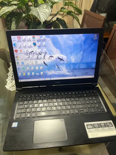 Computador Acer- Aspire A315-53  i5, de sétima geração com 8gb de ram com carregador