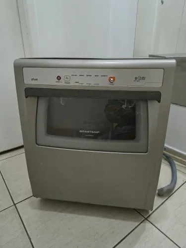 Vendo lava loucas Brastemp 8 serviços