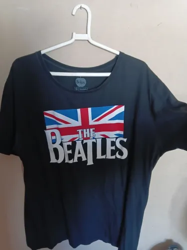 Camiseta The Beatles. ORIGINAL APPEL CORPS. PERNAMBUCANAS. TAMANHO G. EM PERFEITO ESTADO.