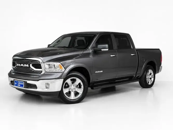 Ram Classic Laramie 5.7 V8 16V Gasolina 4X4 Aut. 2023