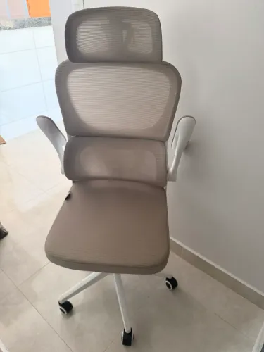 VENDO Cadeira de Escritório em ESTADO DE NOVA
