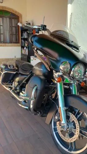 Harley Davidson em ótimo estado de conservação