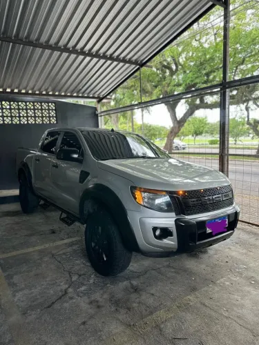 Ford Ranger XLS 2.5 16V 4X2 CD Flex 2014