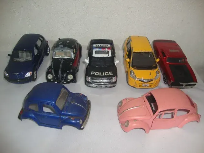 Lote De Miniaturas Carrinhos De Metal Usados