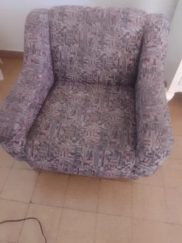Duas poltronas por 150 reais as duas